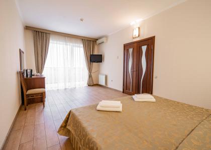 room 149 thumbnail 3